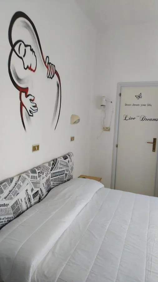 Kristalex Pet Family Hotel 切塞纳蒂科