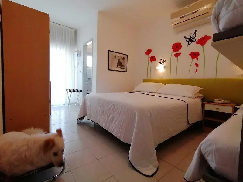 Kristalex Pet Family Hotel 切塞纳蒂科