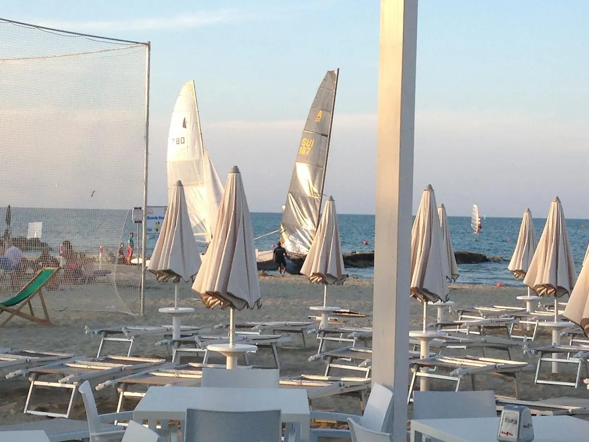 Kristalex Pet Family Hotel Cesenatico 3*,  Italia